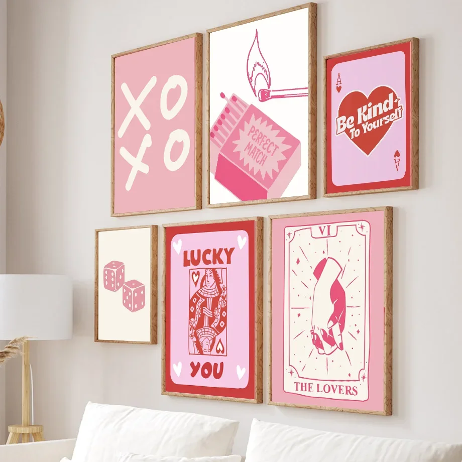 Pink Lucky Poker Queen Heart D - Home Decor Y2K recension och pris